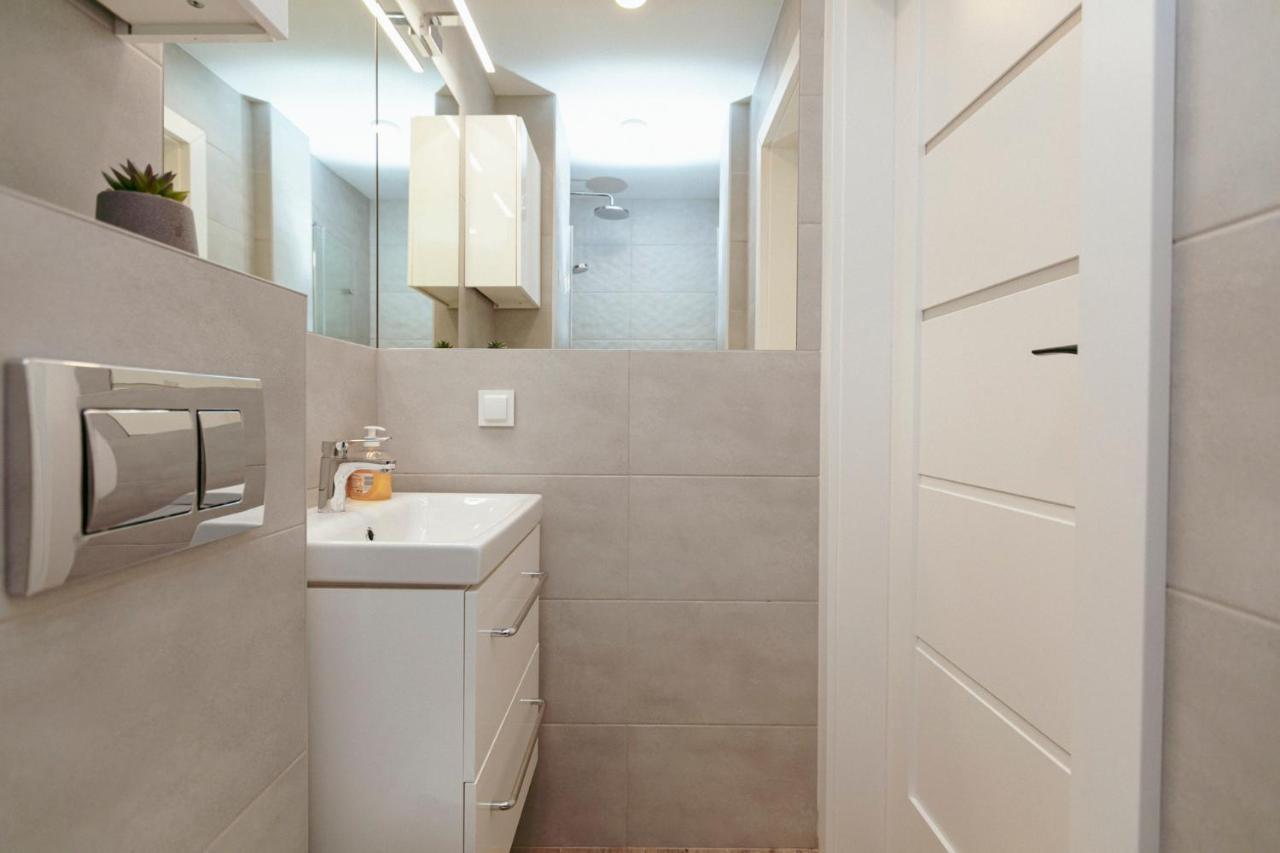 Bagno 7 - Piekny Widok Na Palac Kultury - Wifi - Smarttv 45Cali - Better Rental Warsaw Exterior photo